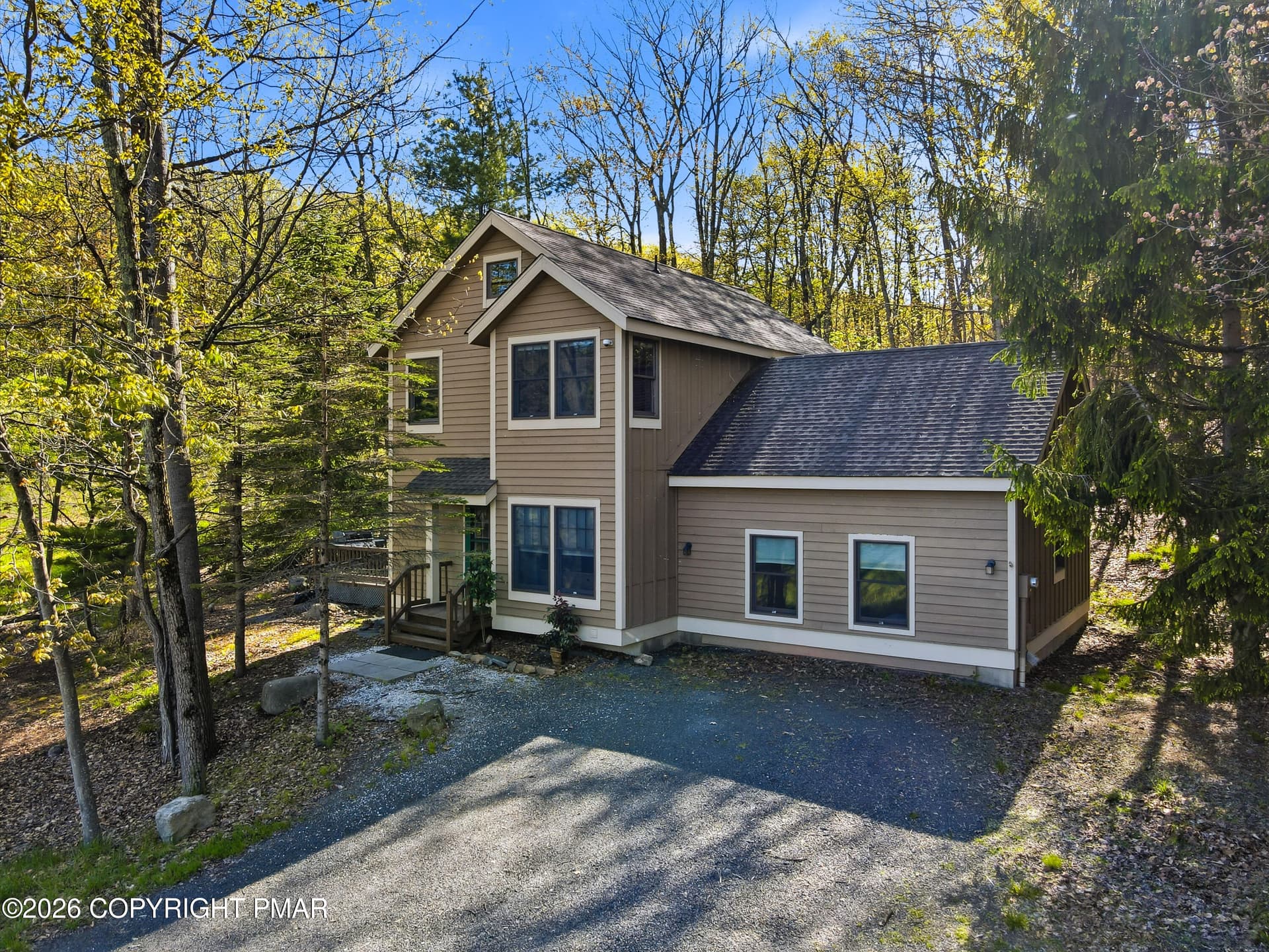 782 Lower Deer Valley Road, Tannersville, PA 18372