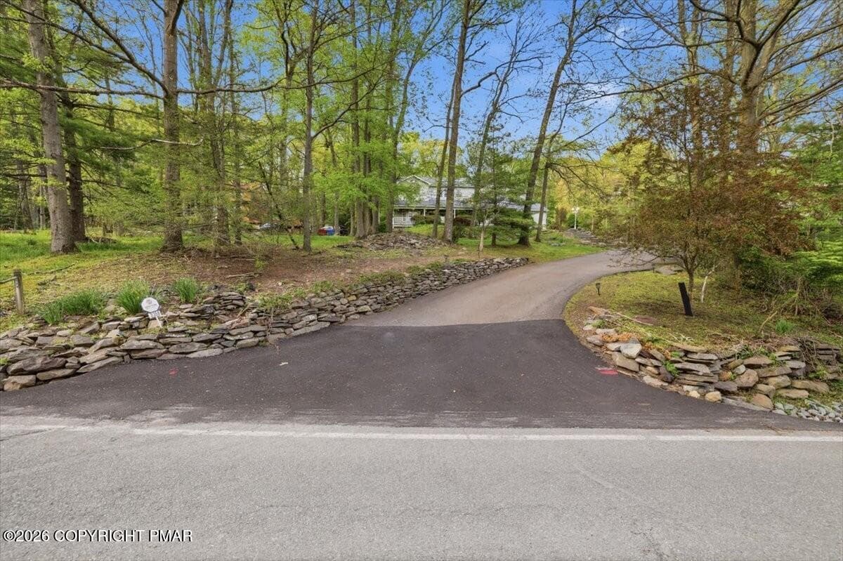 Driveway - 3358 Mountain View Drive, Tannersville, PA 18372