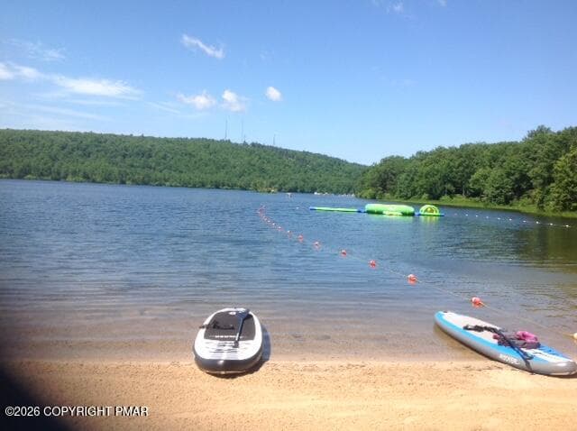 175 Acre Big Boulder Lake - 33 Elevator, Lake Harmony, PA 18624
