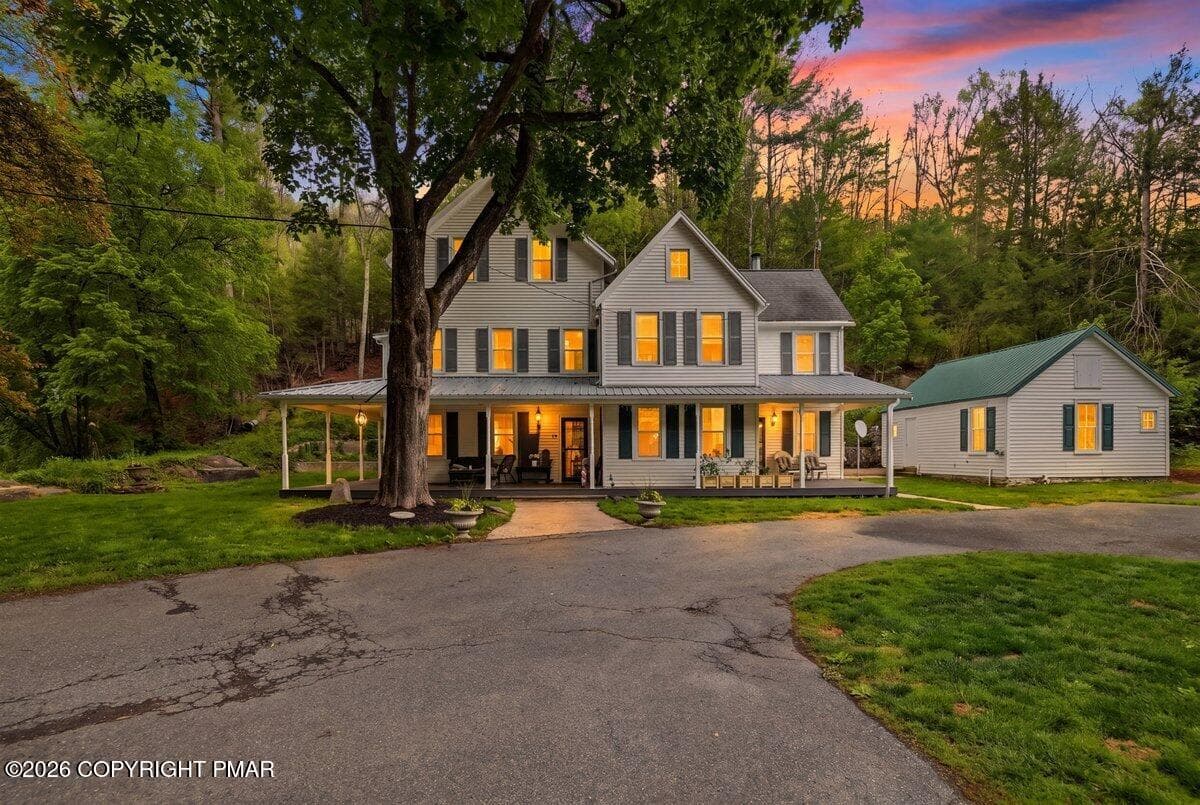 Twilight-1 - 3585 Fairyland Road, Lehighton, PA 18235