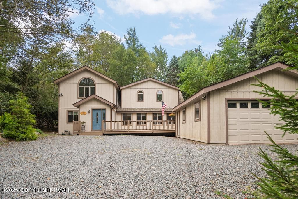 5532 Woodland Avenue, Pocono Pines, PA 18350