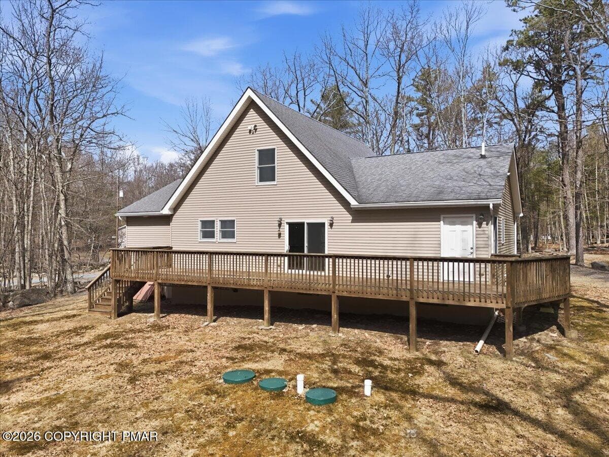 4 Exterior - 102 Loveland Drive, Tafton, PA 18464, Tafton