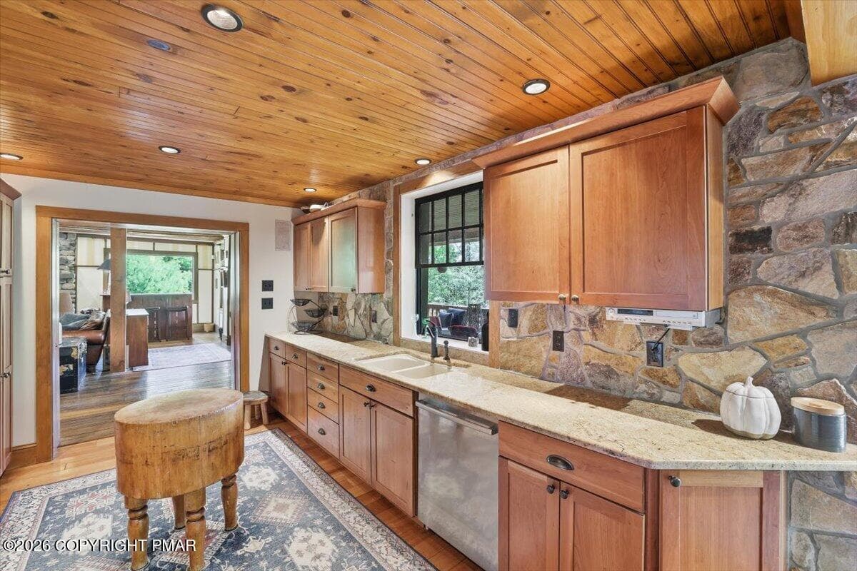 Kitchen - 223 Huckleberry Lane, Buck Hill Falls, PA 18323, Buck Hill Falls