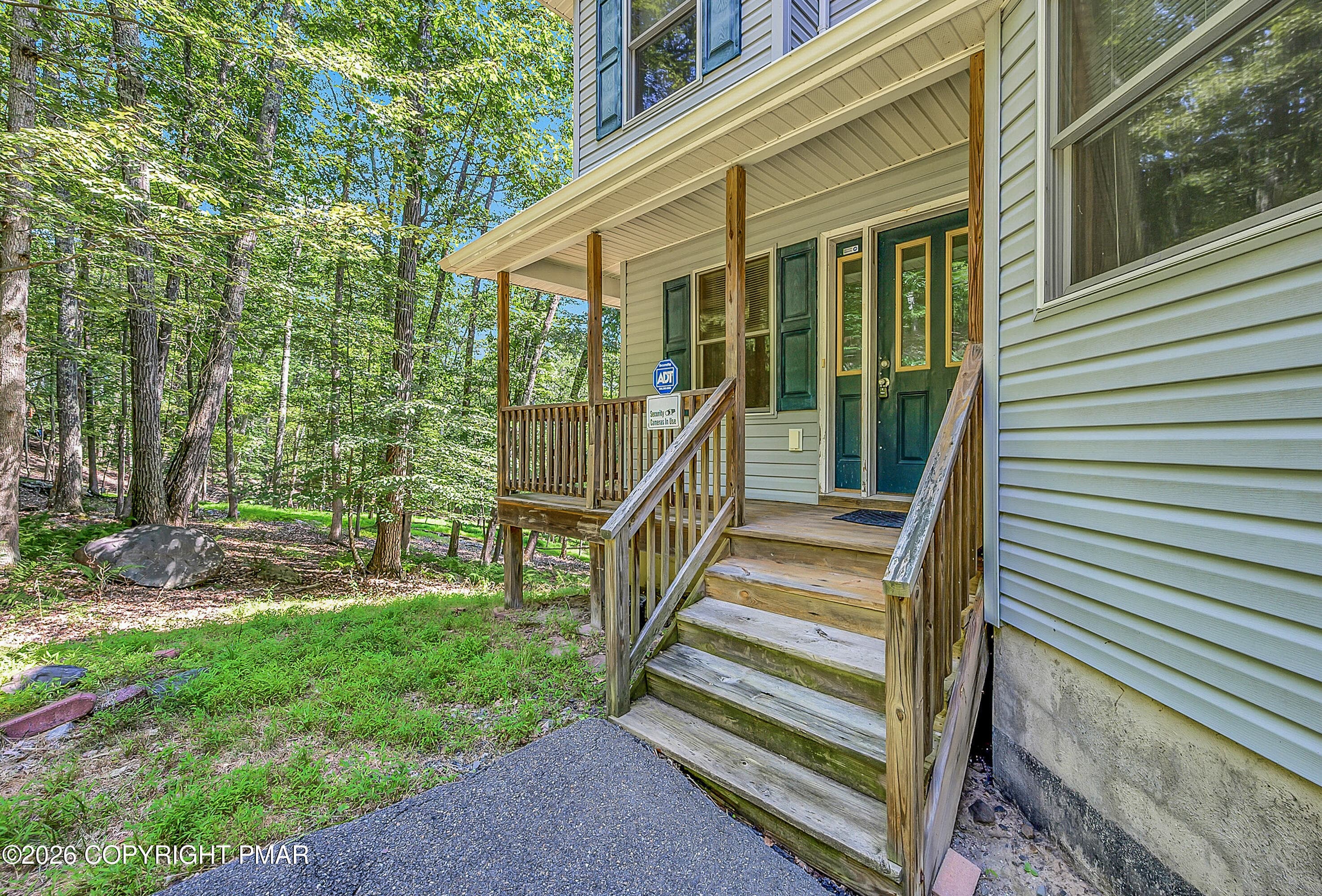 Entrance - 164 Bellingham Drive, Bushkill, PA 18324, Bushkill
