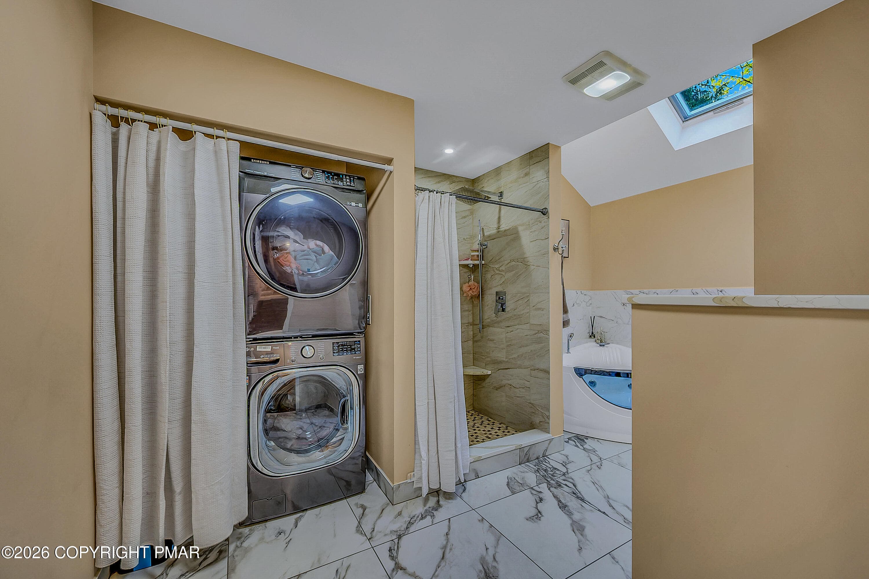 Primary Bathroom - 4 Jonathans Way, Henryville, PA 18332, Henryville