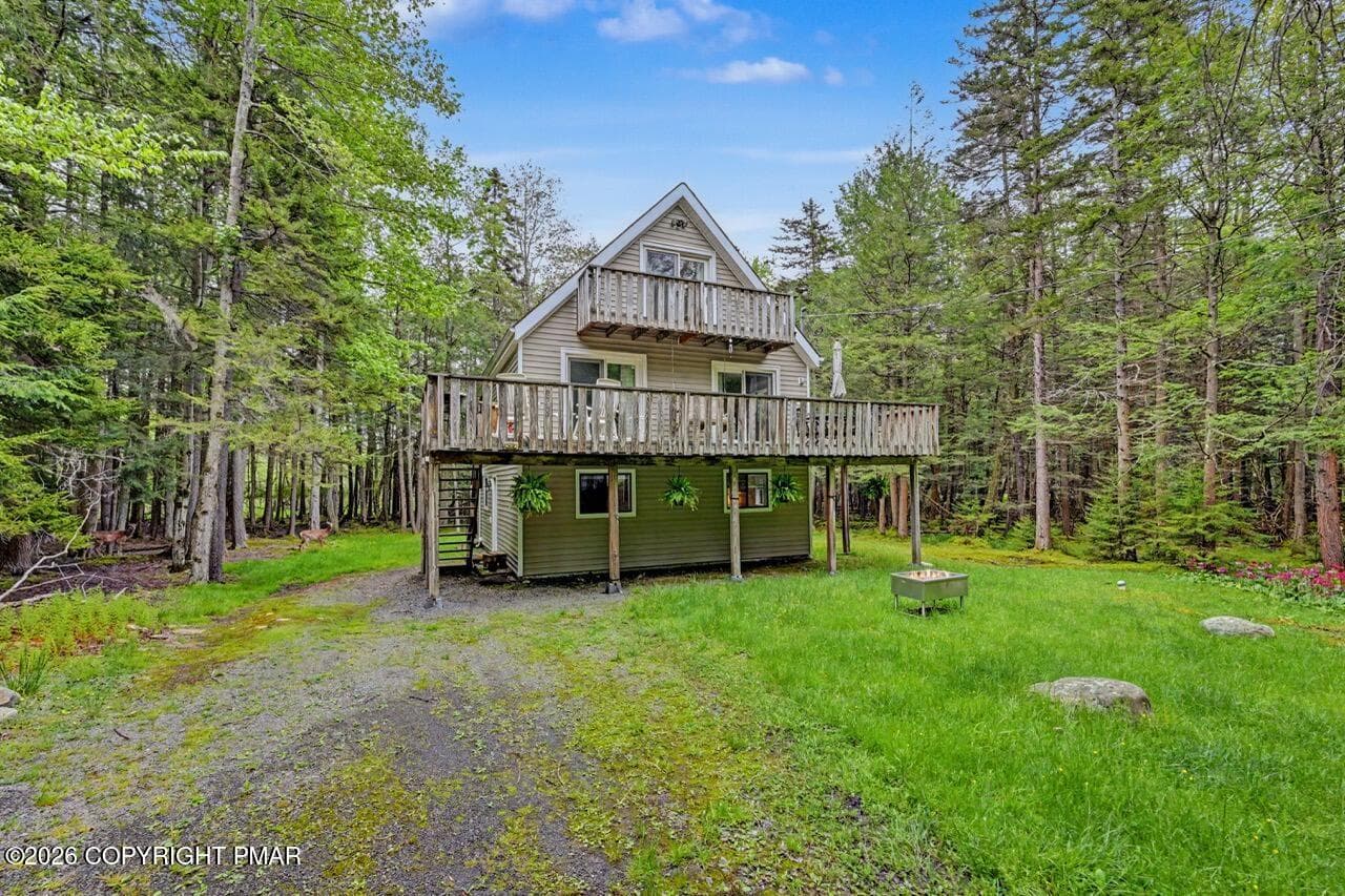 112 Thomas Ln 01 Large - 112 Thomas Lane, Gouldsboro, PA 18424, Gouldsboro
