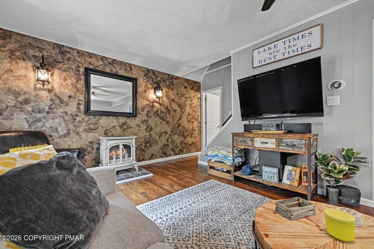 112 Thomas Ln 13 Large - 112 Thomas Lane, Gouldsboro, PA 18424, Gouldsboro