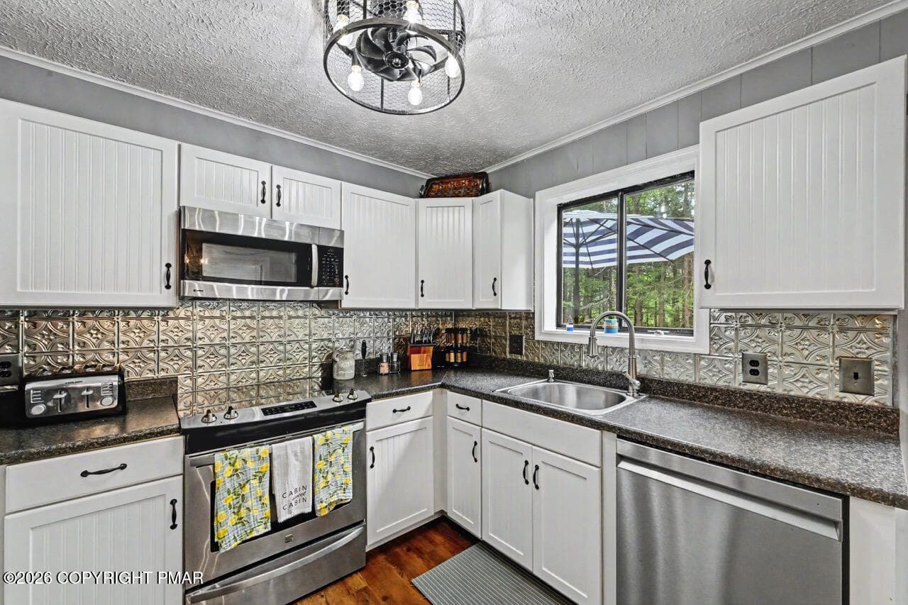 112 Thomas Ln 21 Large - 112 Thomas Lane, Gouldsboro, PA 18424, Gouldsboro