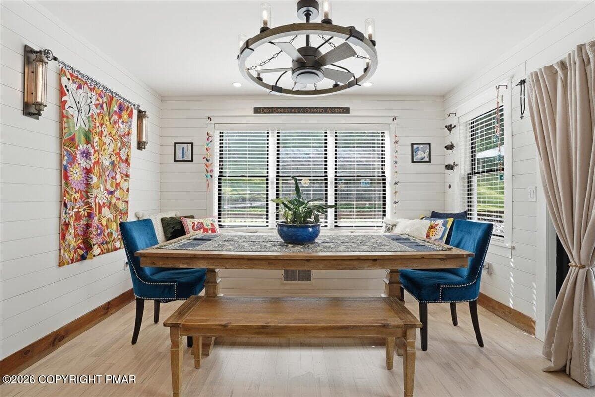 DINING NOOK - 299 Brick Church Road, Saylorsburg, PA 18353, Saylorsburg