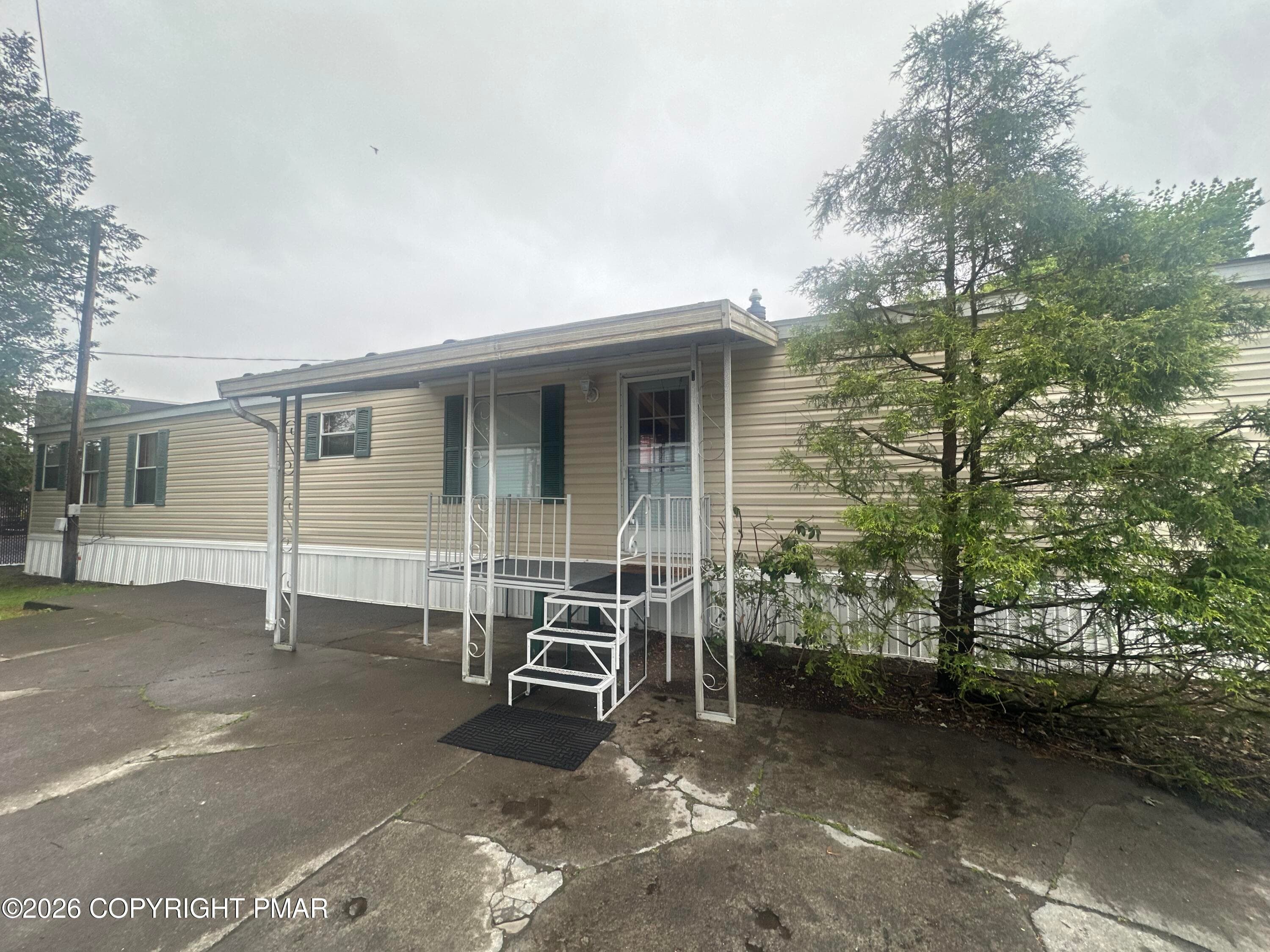 Front - 247 Kims Way, Stroudsburg, PA 18360, Stroudsburg