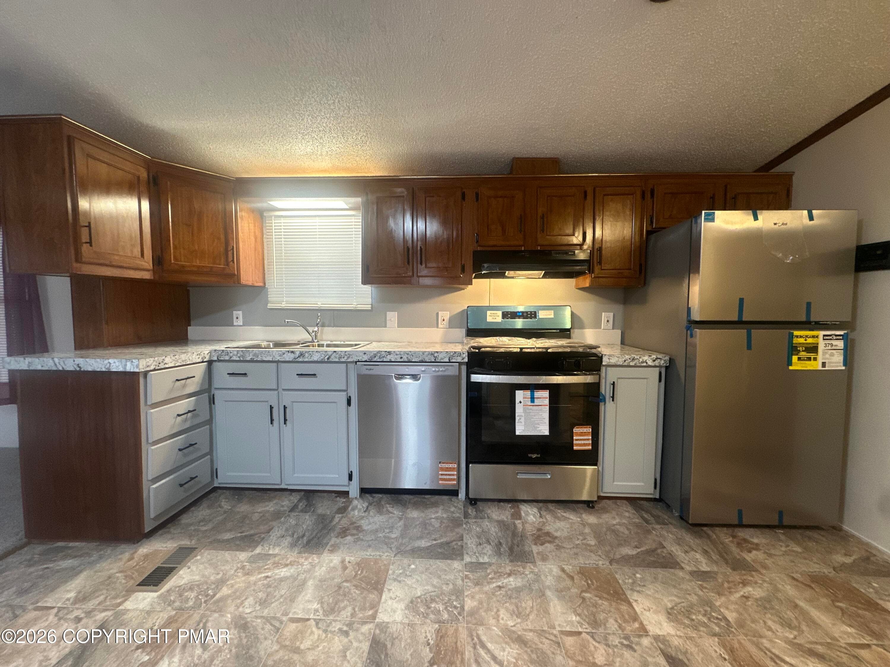 Kitchen - 247 Kims Way, Stroudsburg, PA 18360, Stroudsburg