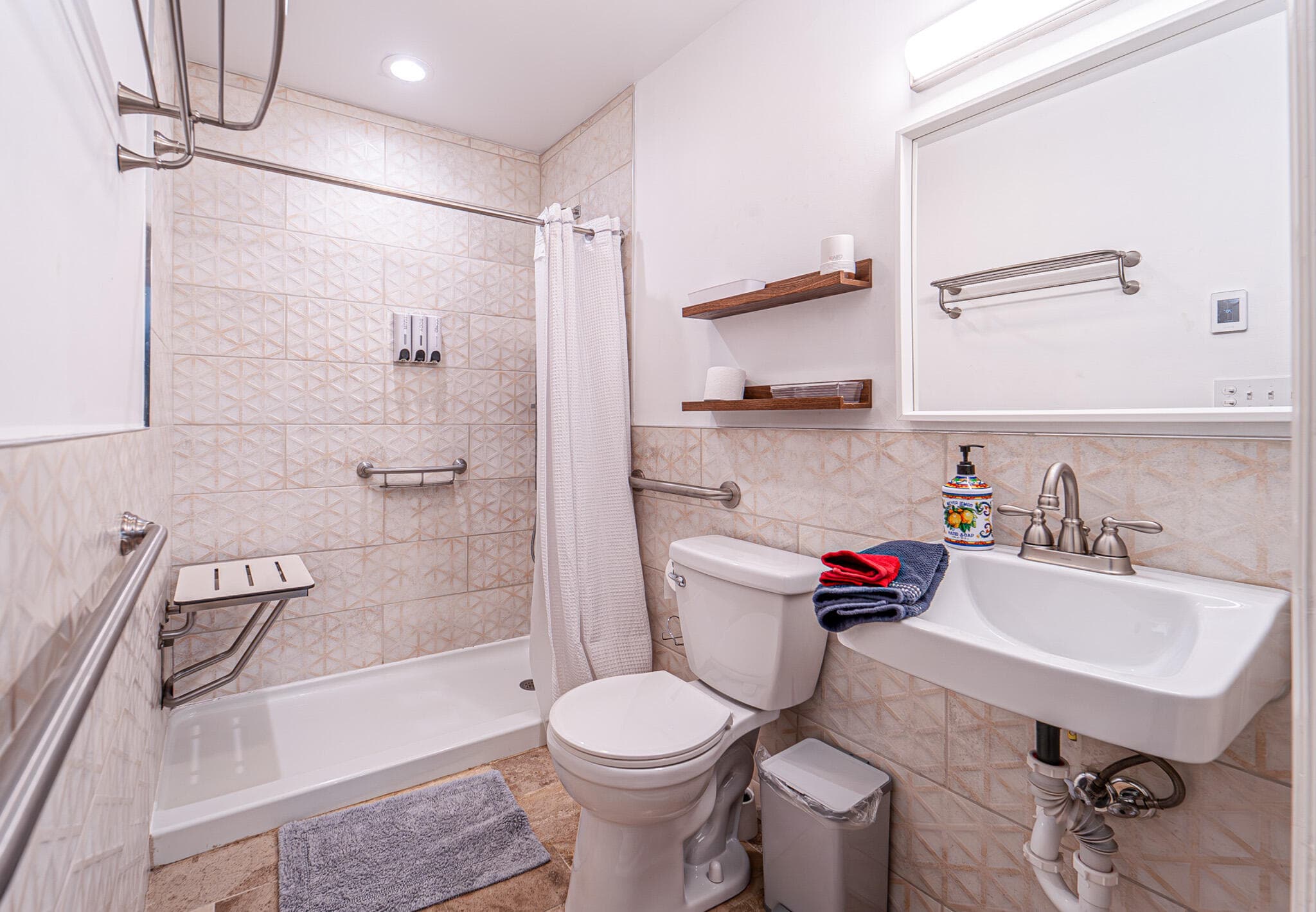 Main Bath - 3335 Woodland Drive, Tobyhanna, PA 18466, Tobyhanna