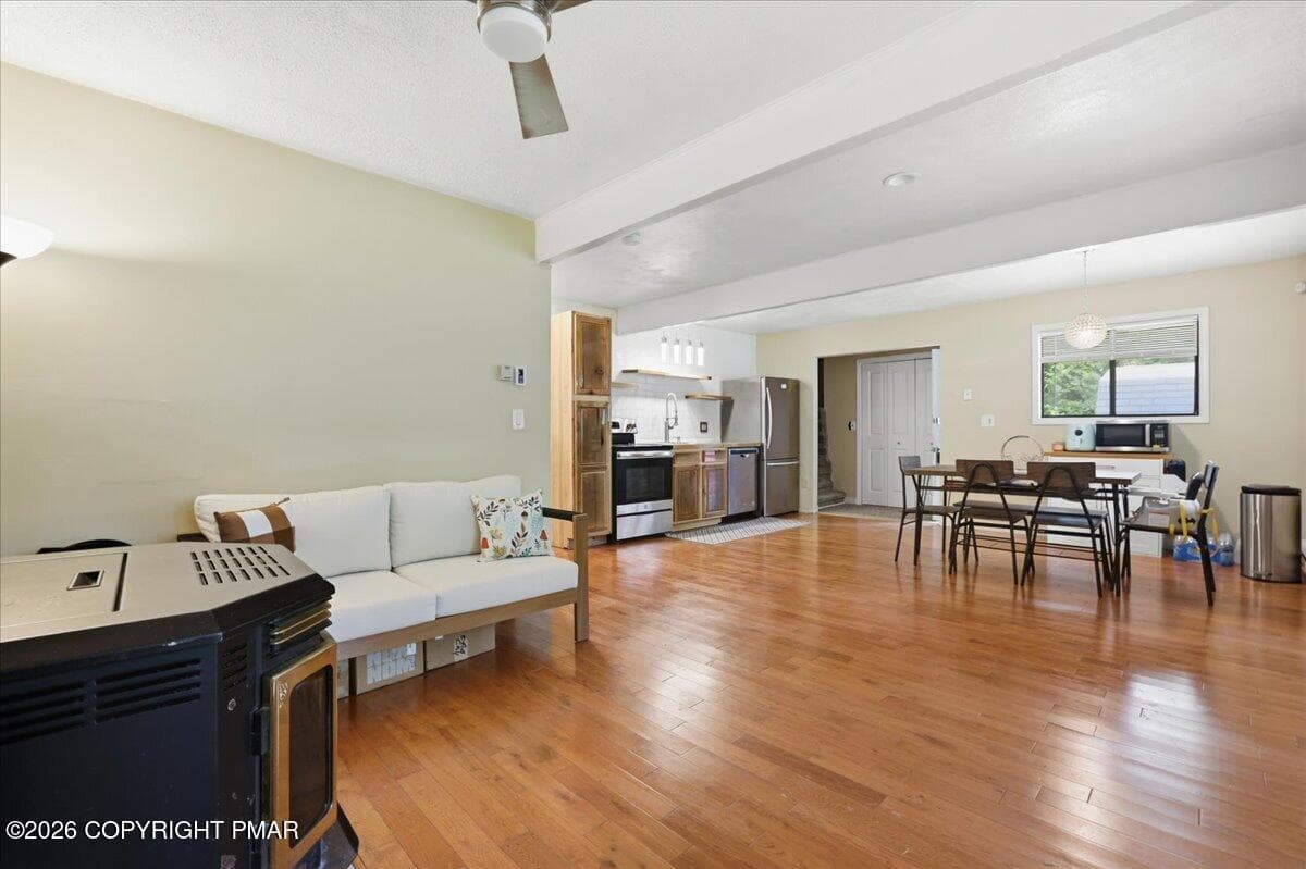 Main Floor - 644 Cayuga Drive, Tobyhanna, PA 18466