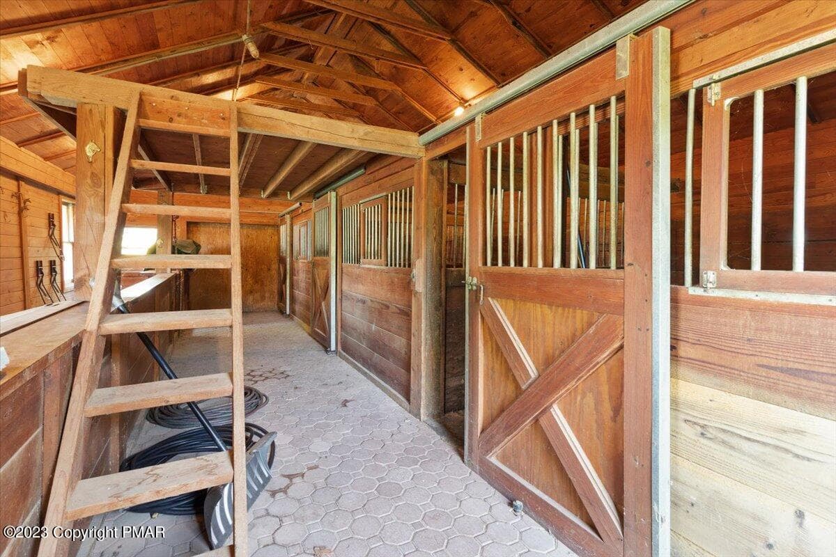 71-1118 Belvidere Corner Rd (71) - 1118 Belvidere Corner Road, Mount Bethel, PA 18343