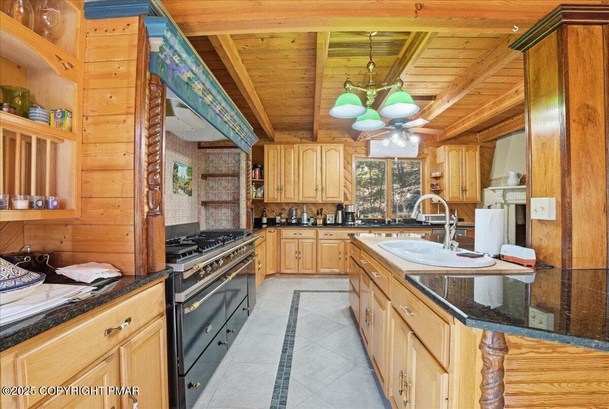 030-026_DSC00365 - 493 Lake Drive, Nesquehoning, PA 18240