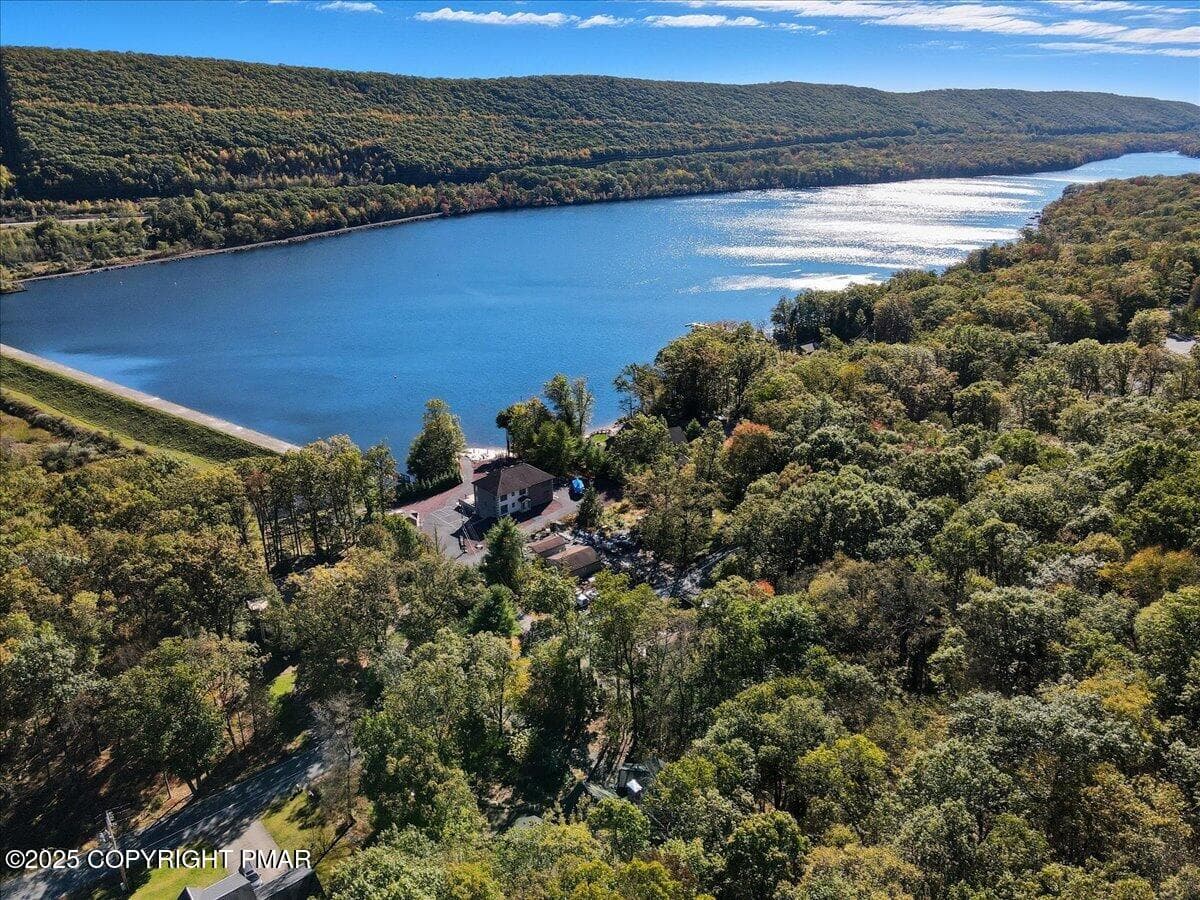 097-022_dji_fly_20251009_150526_462_1760 - 493 Lake Drive, Nesquehoning, PA 18240, Nesquehoning