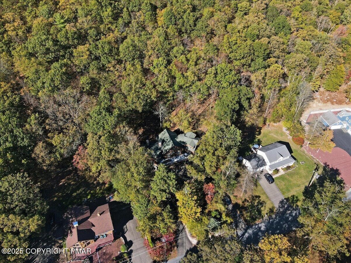100-024_dji_fly_20251009_150608_464_1760 - 493 Lake Drive, Nesquehoning, PA 18240, Nesquehoning