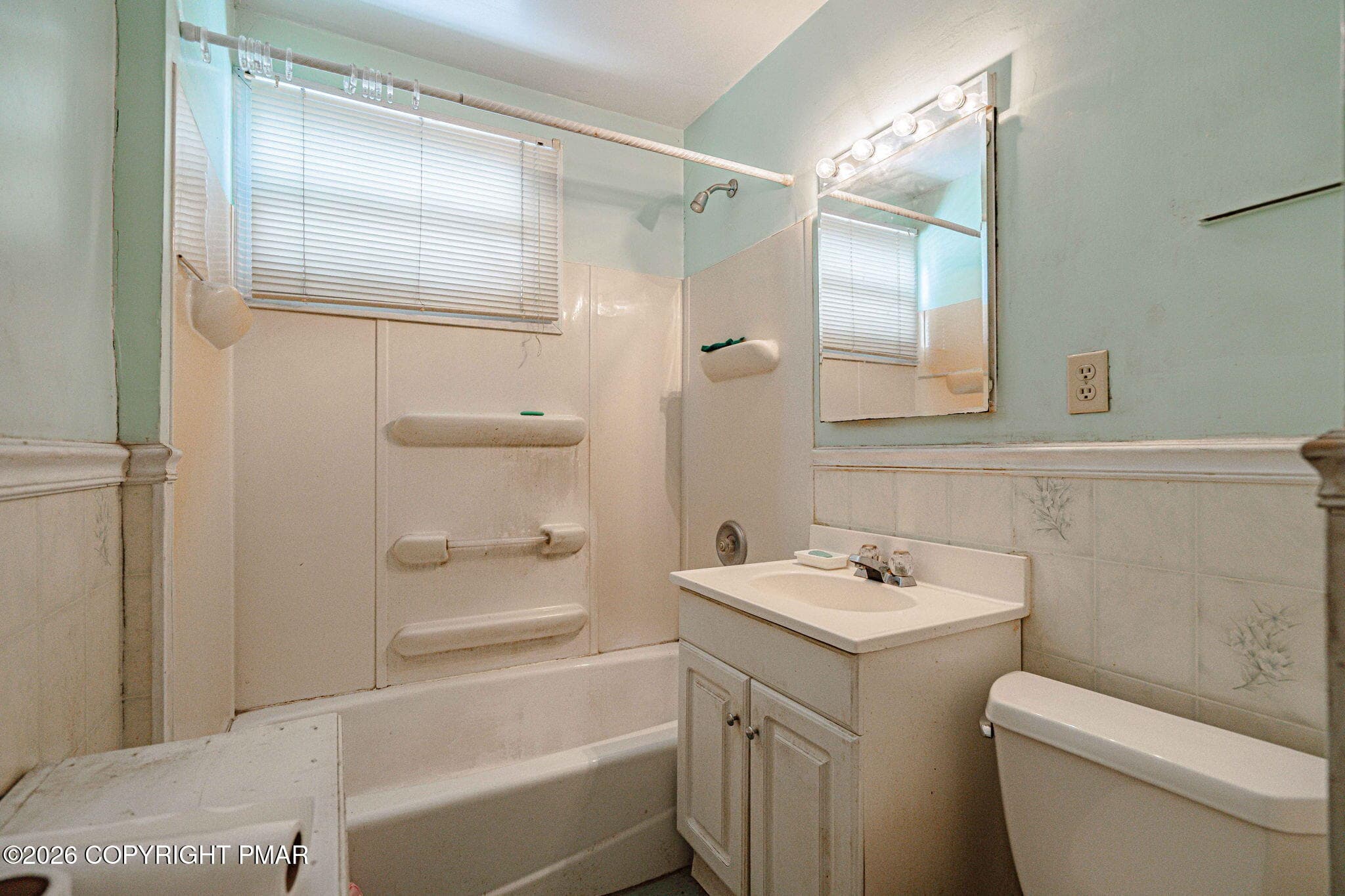 24-web-or-mls-24 - 159 W Ridge Street, Nesquehoning, PA 18240, Nesquehoning