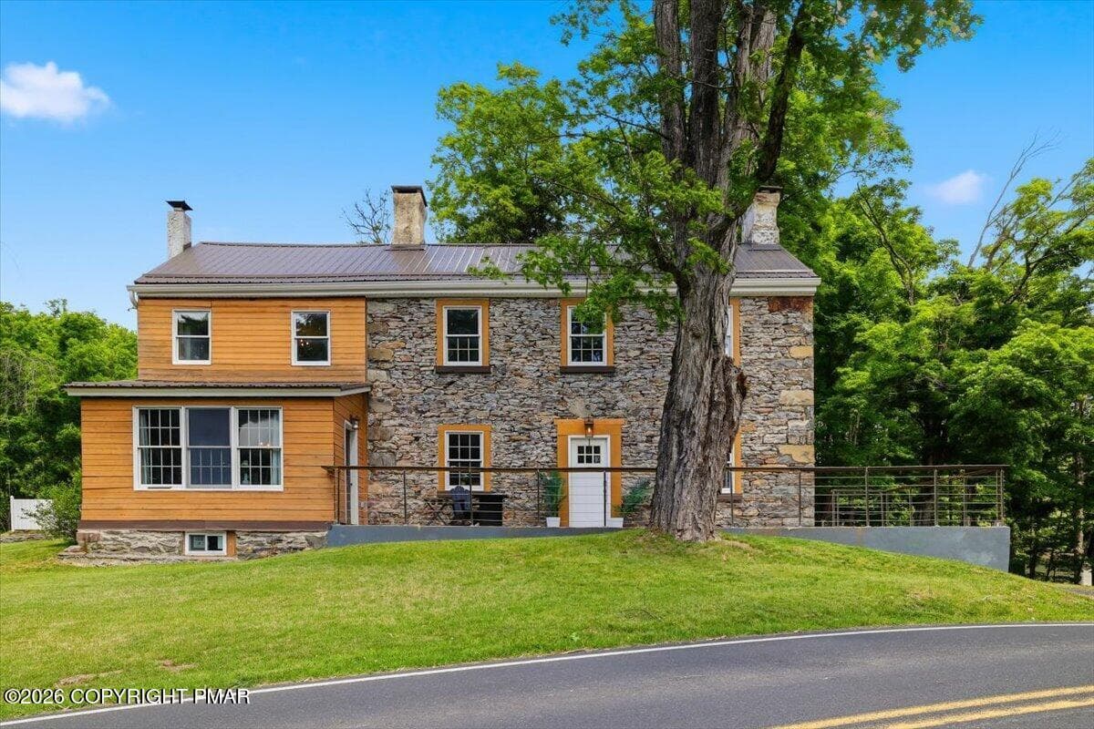 2408 Clearview Avenue, Stroudsburg, PA 18360