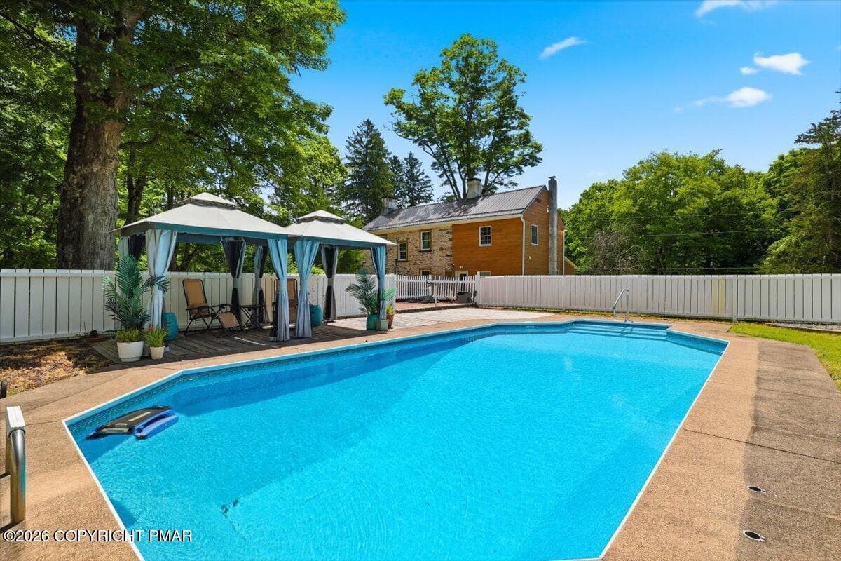11-photo-10 - 2408 Clearview Avenue, Stroudsburg, PA 18360, Stroudsburg