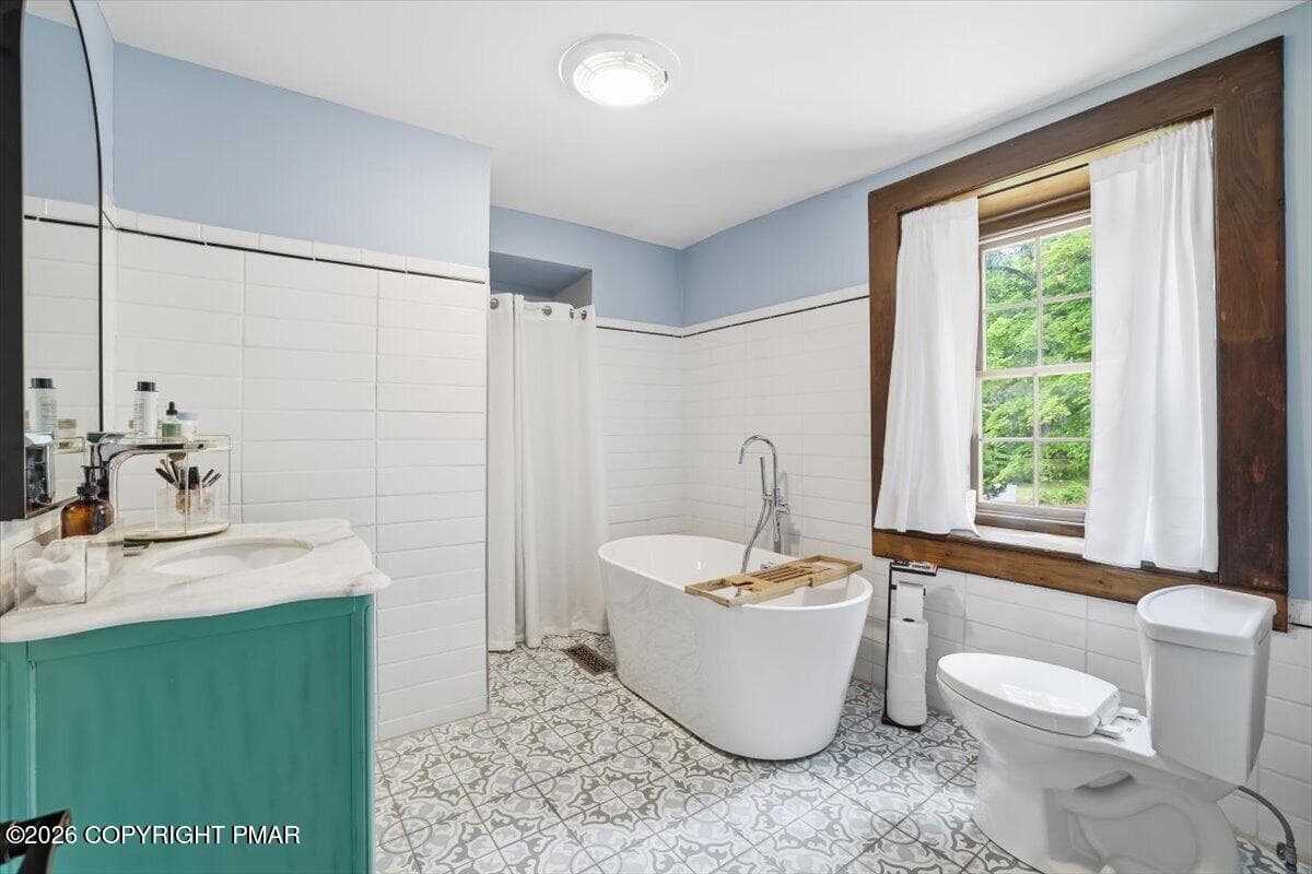 47-photo-46 - 2408 Clearview Avenue, Stroudsburg, PA 18360, Stroudsburg