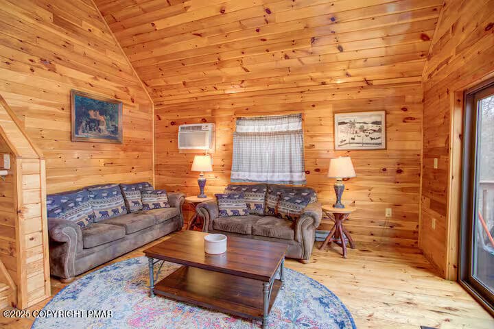 988d5dc7-589d-44e7-80e7-52947d7b1207 - 183 Hillary Drive W, White Haven, PA 18661, White Haven