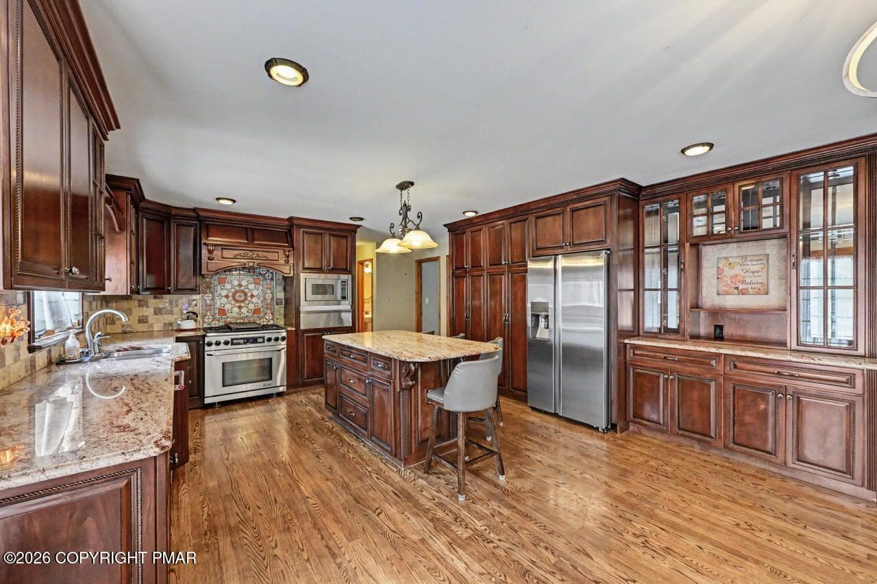 2134 Fox Run photo 27 - 2134 Fox Run Road, Stroudsburg, PA 18360, Stroudsburg