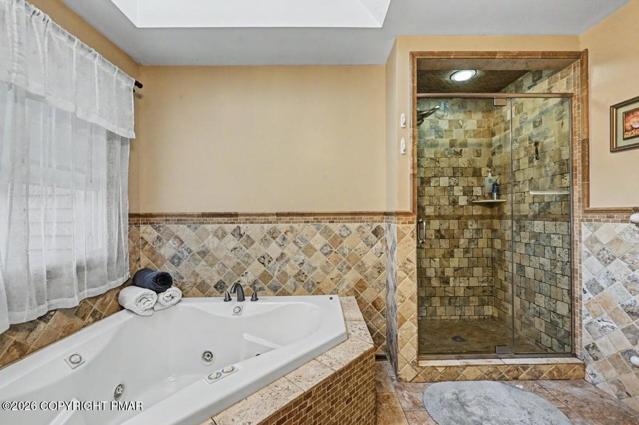 2134 Fox Run photo 45 - 2134 Fox Run Road, Stroudsburg, PA 18360, Stroudsburg