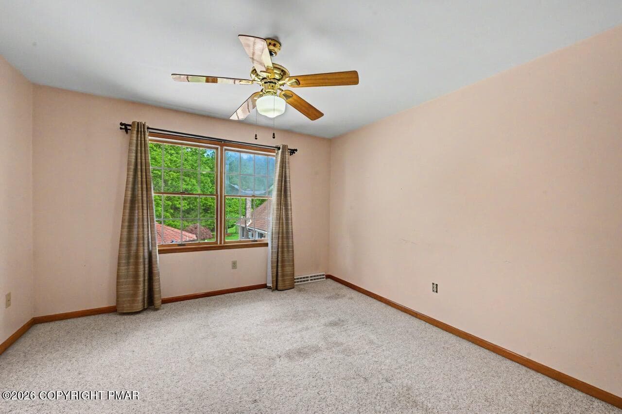2134 Fox Run photo 56 - 2134 Fox Run Road, Stroudsburg, PA 18360, Stroudsburg