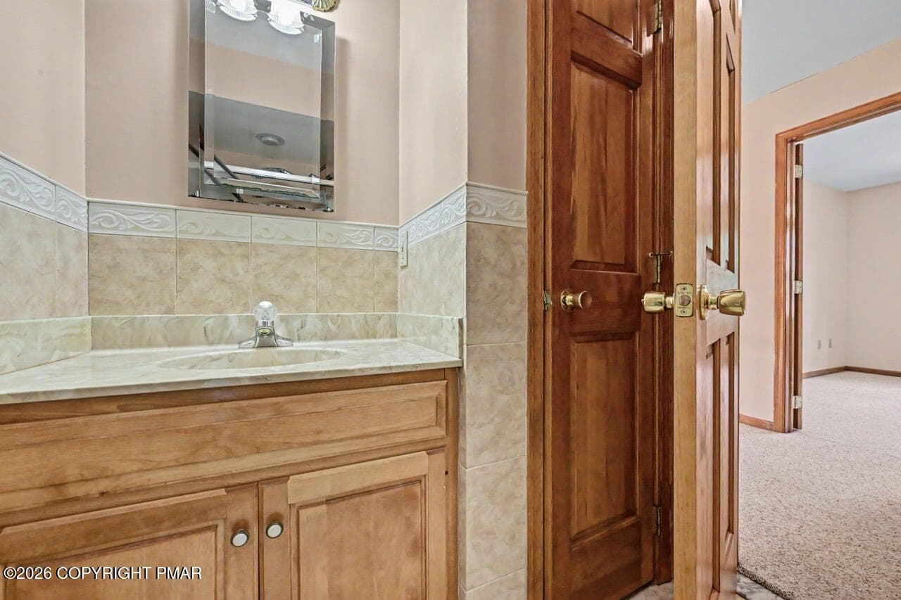 2134 Fox Run photo 61 - 2134 Fox Run Road, Stroudsburg, PA 18360, Stroudsburg