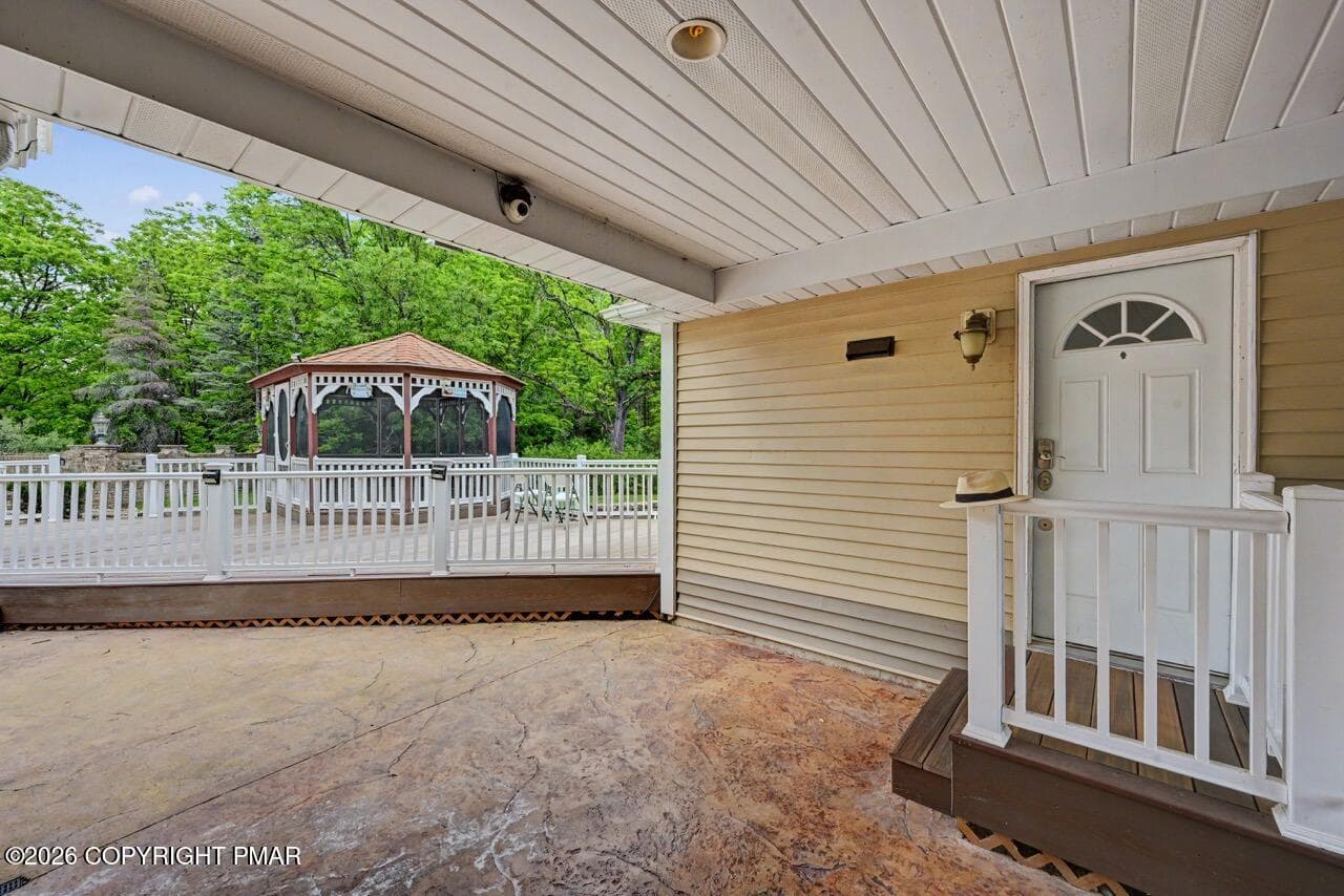 2134 Fox Run photo 82 - 2134 Fox Run Road, Stroudsburg, PA 18360, Stroudsburg