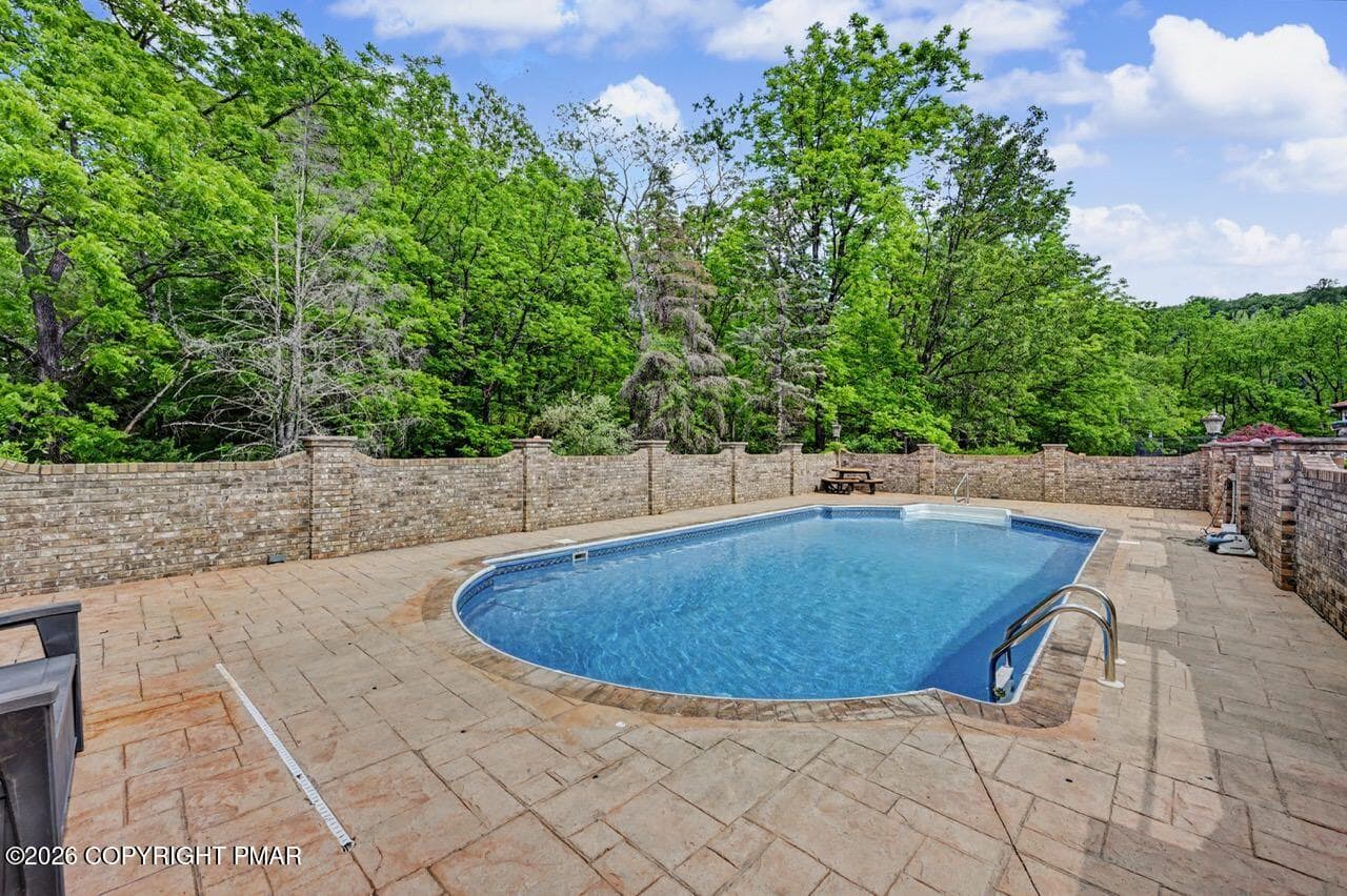 2134 Fox Run photo 92 - 2134 Fox Run Road, Stroudsburg, PA 18360, Stroudsburg
