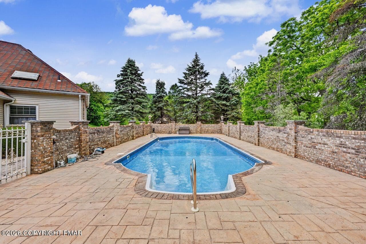 2134 Fox Run photo 94 - 2134 Fox Run Road, Stroudsburg, PA 18360, Stroudsburg