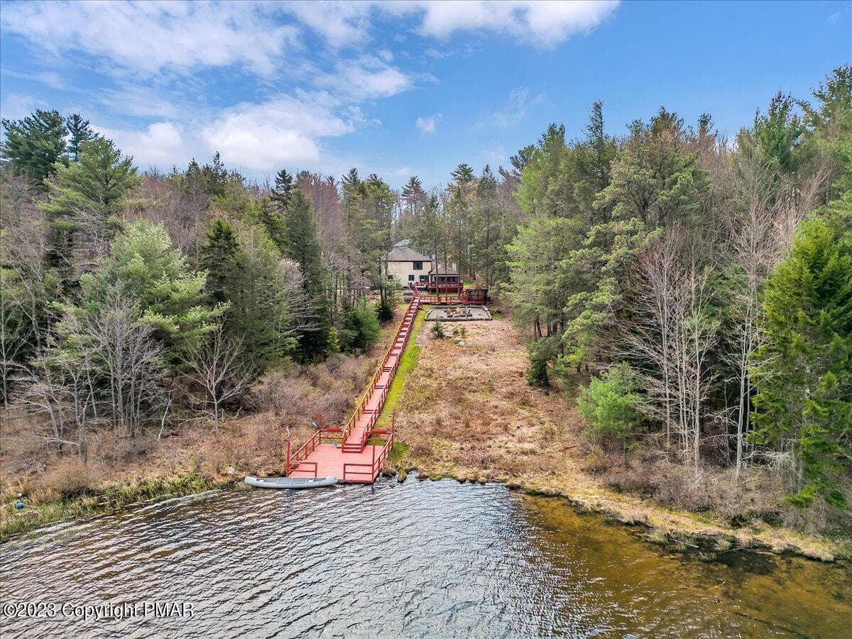POCONOS - 157 Greenwood Drive, Blakeslee, PA 18610, Blakeslee