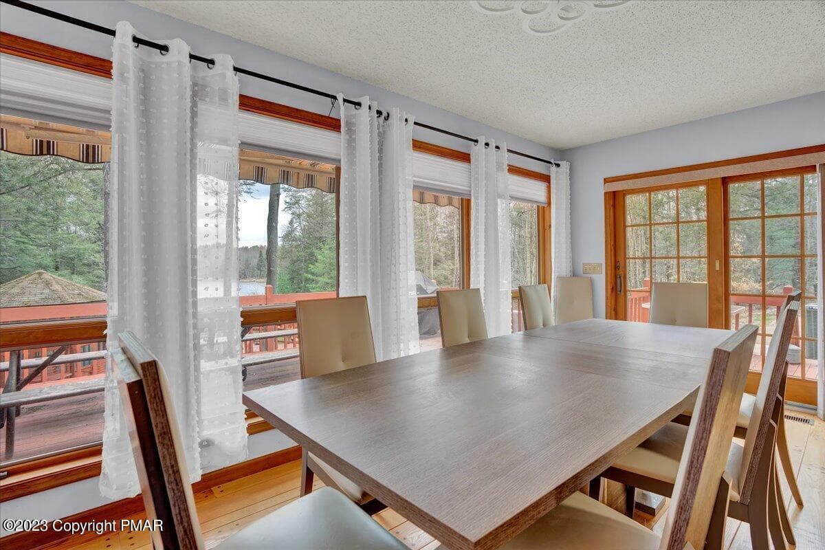 POCONOS - 157 Greenwood Drive, Blakeslee, PA 18610, Blakeslee