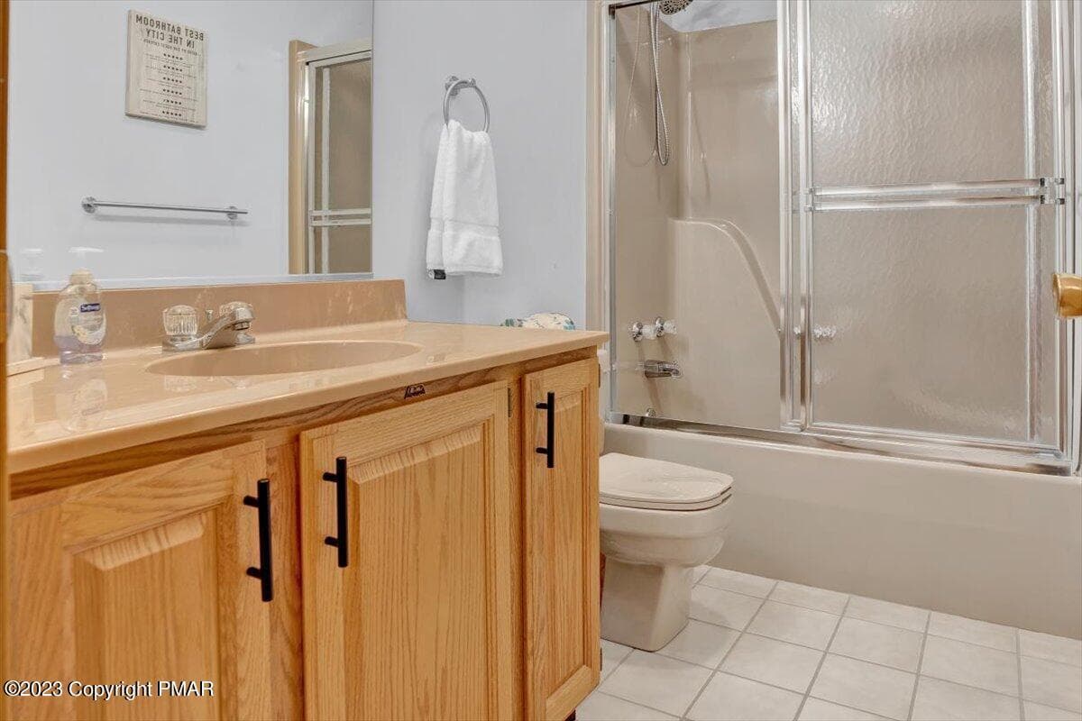 POCONOS - 157 Greenwood Drive, Blakeslee, PA 18610, Blakeslee