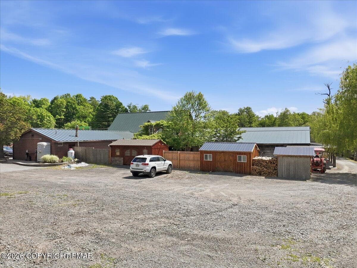 24-050_dji_fly_20260529_104046_0144_1780 - 145 Camelback Road, Tannersville, PA 18372