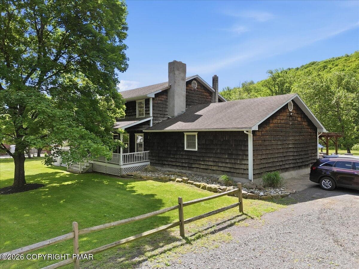 35-061_dji_fly_20260529_104558_0158_1780 - 145 Camelback Road, Tannersville, PA 18372