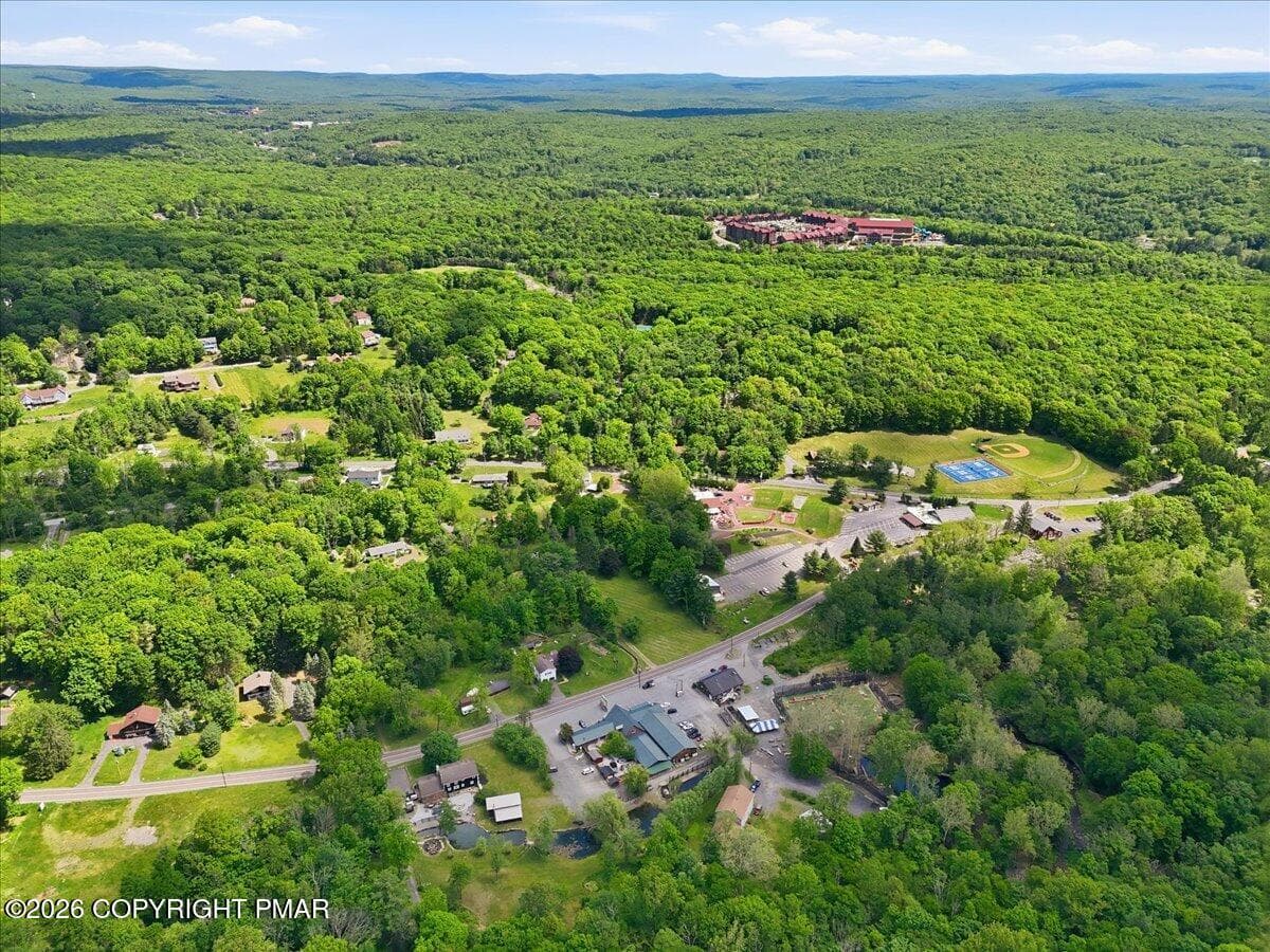 91-087_dji_fly_20260529_110232_0193_1780 - 145 Camelback Road, Tannersville, PA 18372