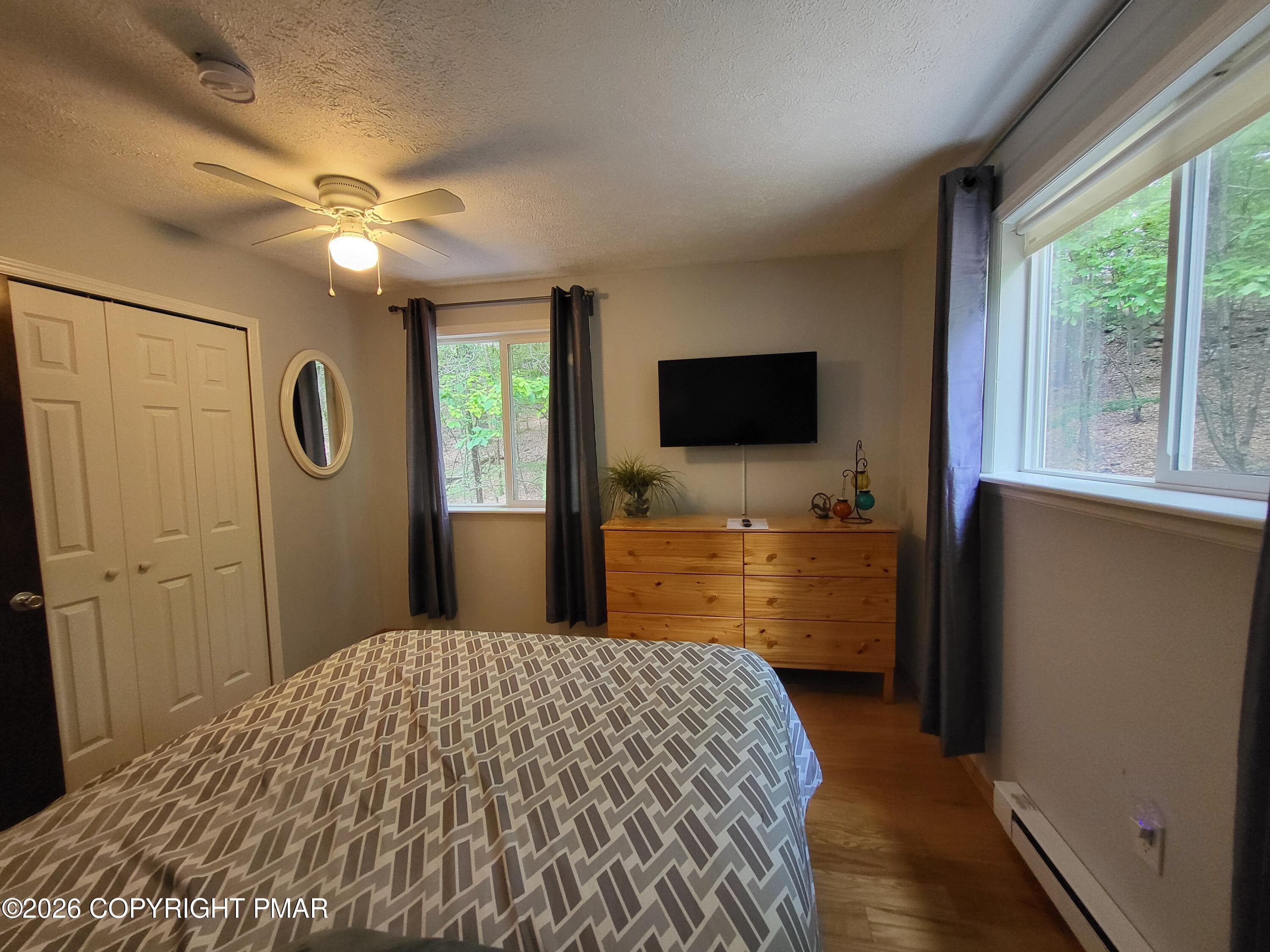 1000093312 - 121 Park Court, Bushkill, PA 18324, Bushkill