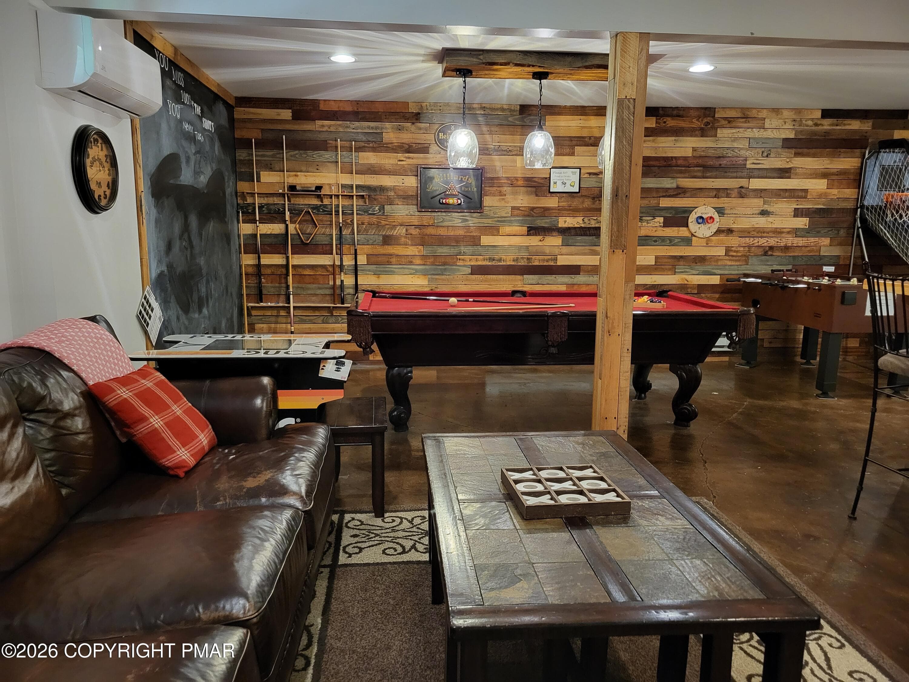 1000093331 (1) - 121 Park Court, Bushkill, PA 18324, Bushkill