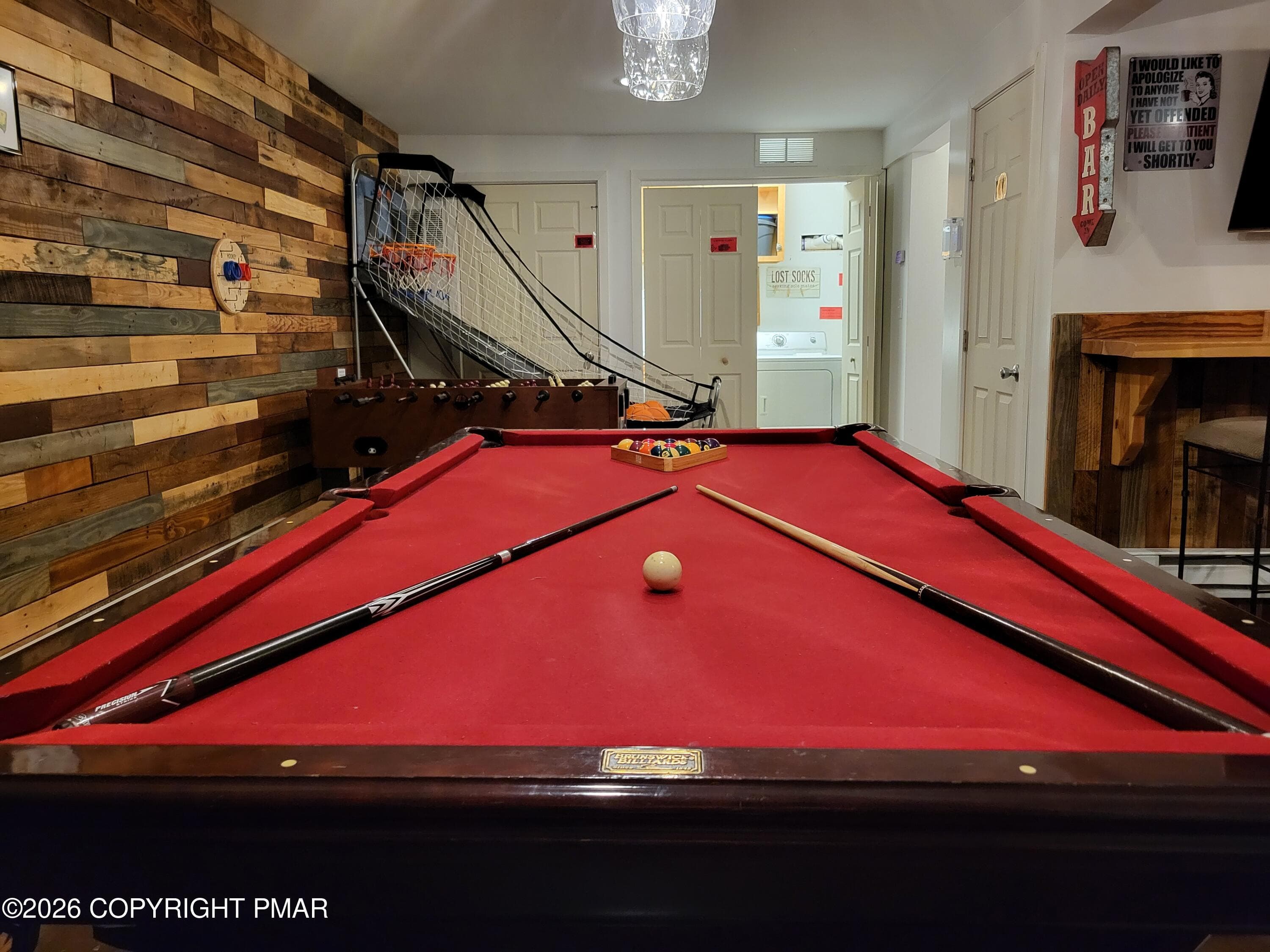 1000093332 - 121 Park Court, Bushkill, PA 18324, Bushkill