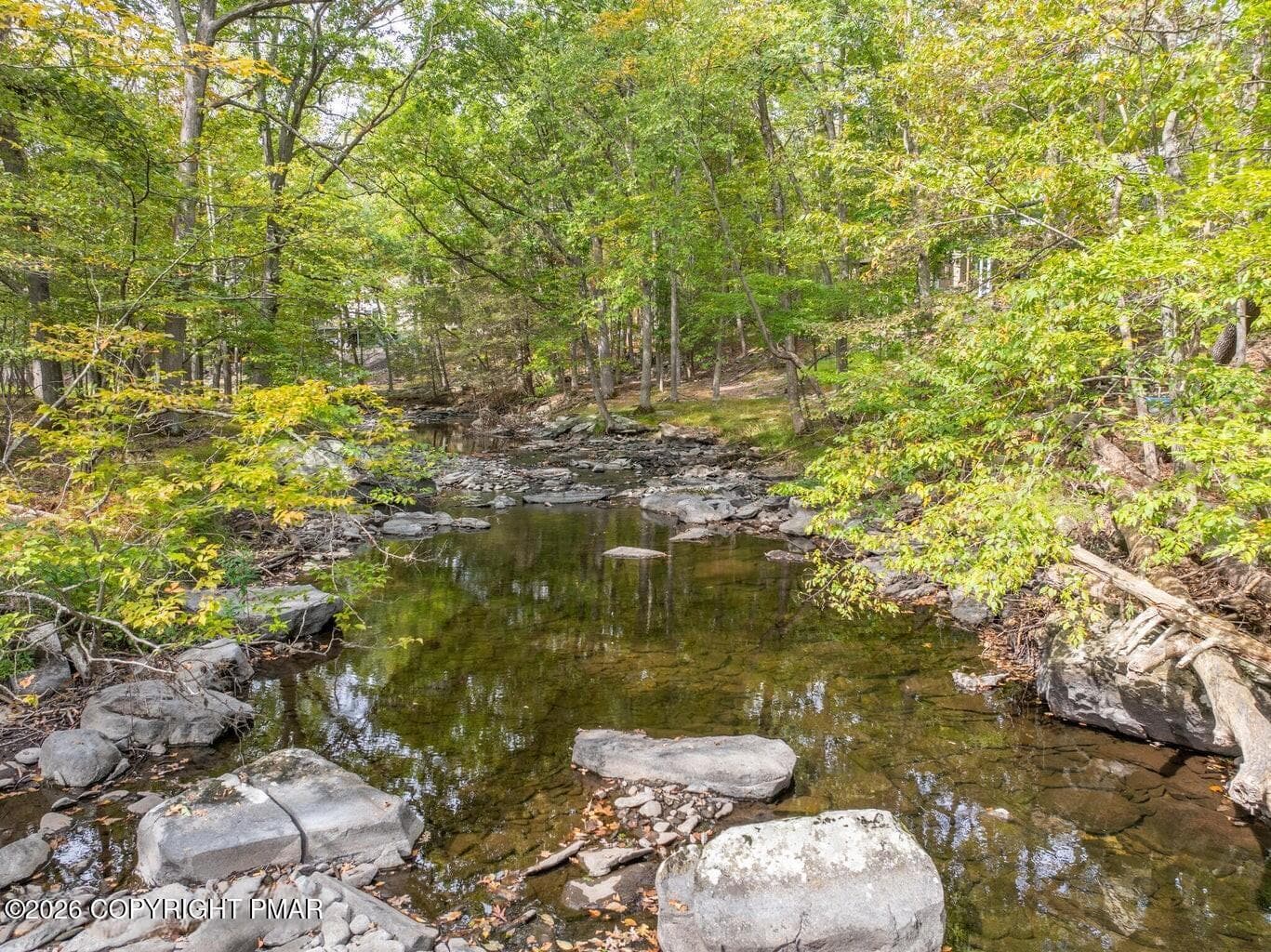 20260102205546550384000000-o - 121 Park Court, Bushkill, PA 18324, Bushkill