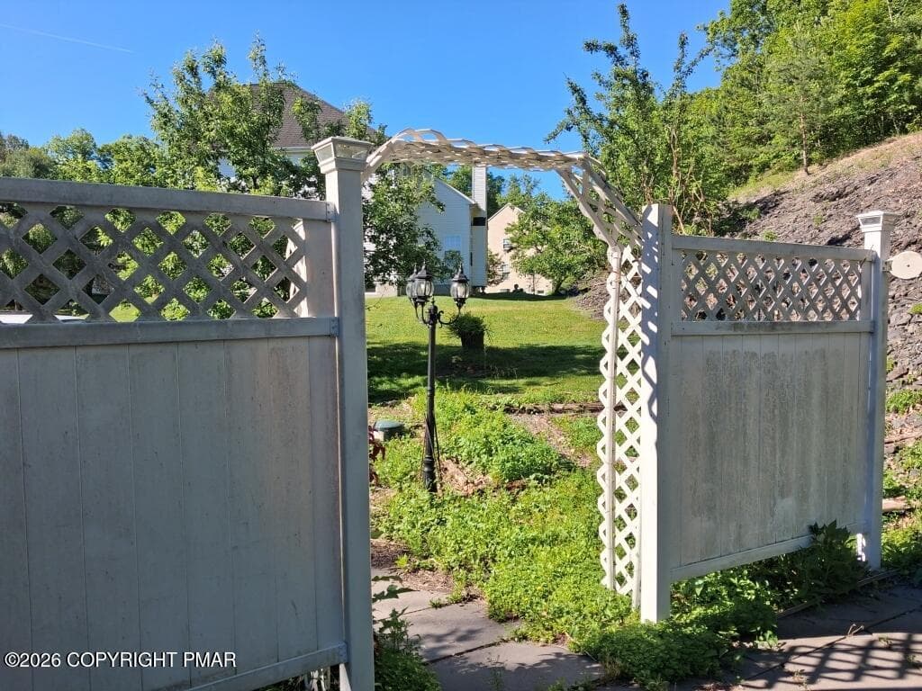 44-Garden Arch - 396 Shawnee Valley Drive, East Stroudsburg, PA 18302, East Stroudsburg
