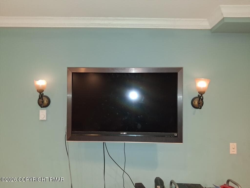 52-Game TV with Angle Arm - 396 Shawnee Valley Drive, East Stroudsburg, PA 18302, East Stroudsburg