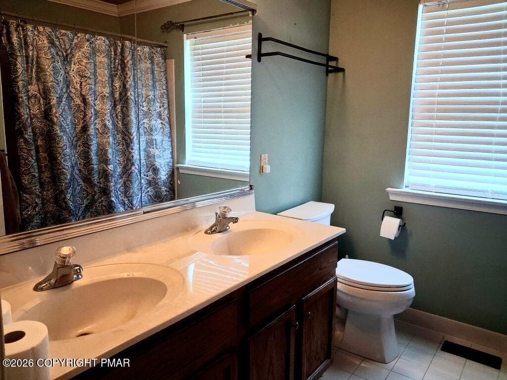 64-Hall Bath Dual Vanity - 396 Shawnee Valley Drive, East Stroudsburg, PA 18302, East Stroudsburg