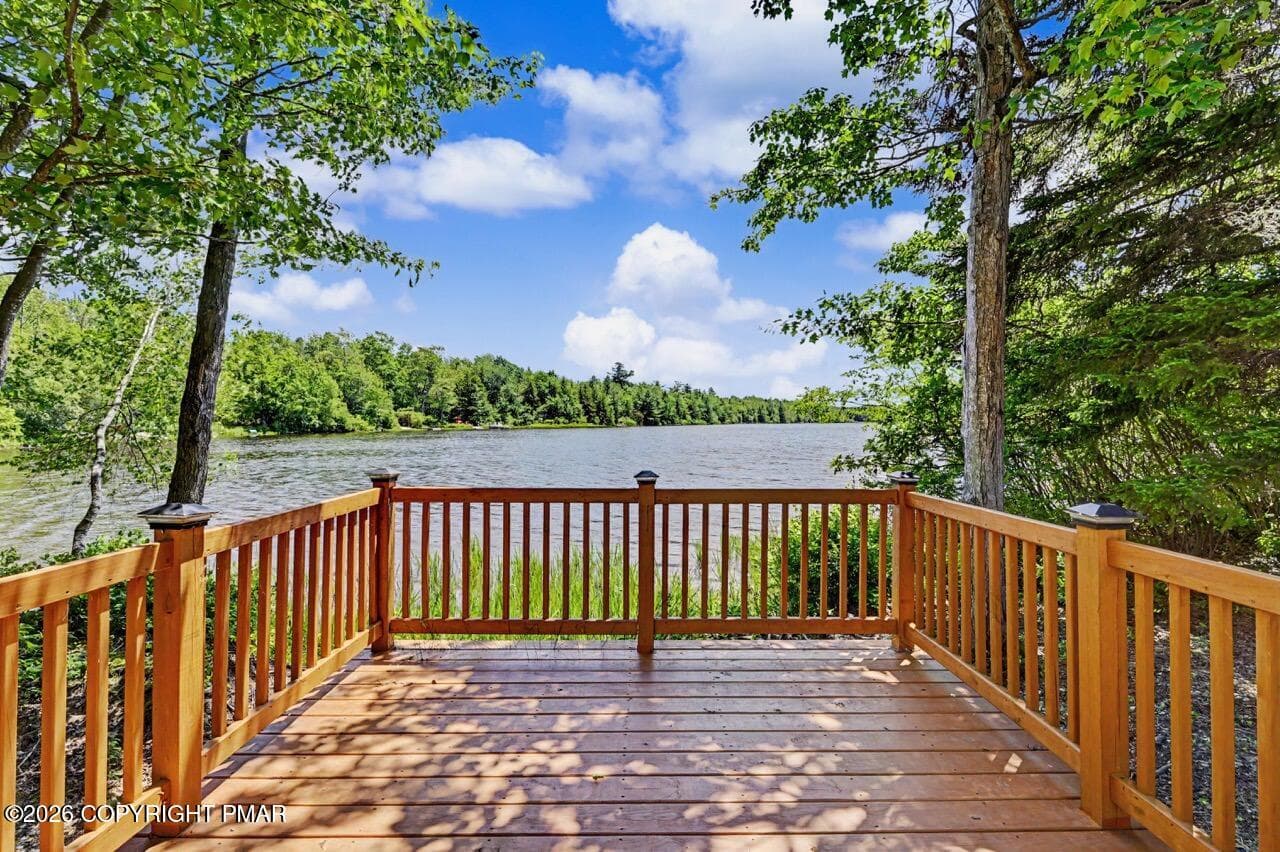 211 Nadine Blvd 04 Large - 211 Nadine Boulevard, Pocono Summit, PA 18346, Pocono Summit