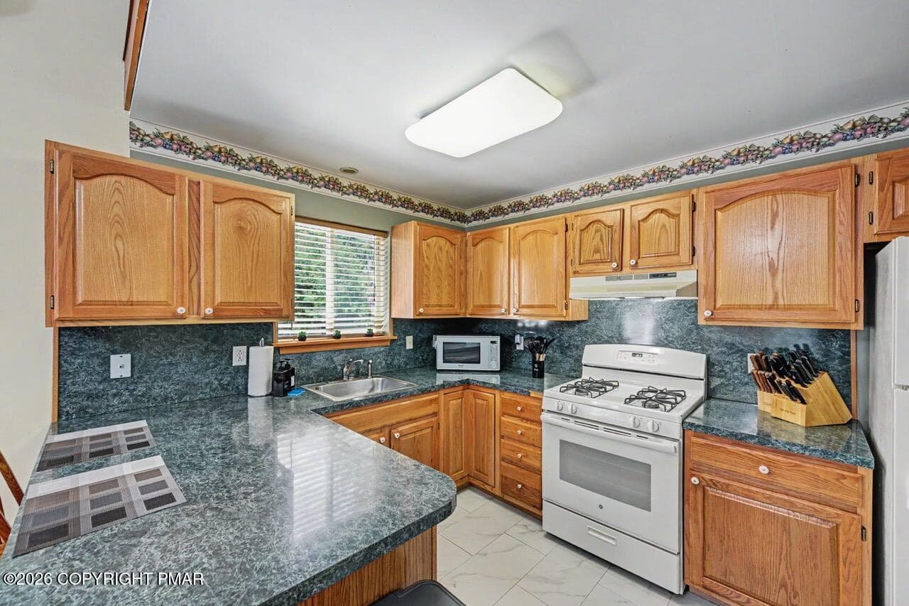 211 Nadine Blvd 21 Large - 211 Nadine Boulevard, Pocono Summit, PA 18346, Pocono Summit