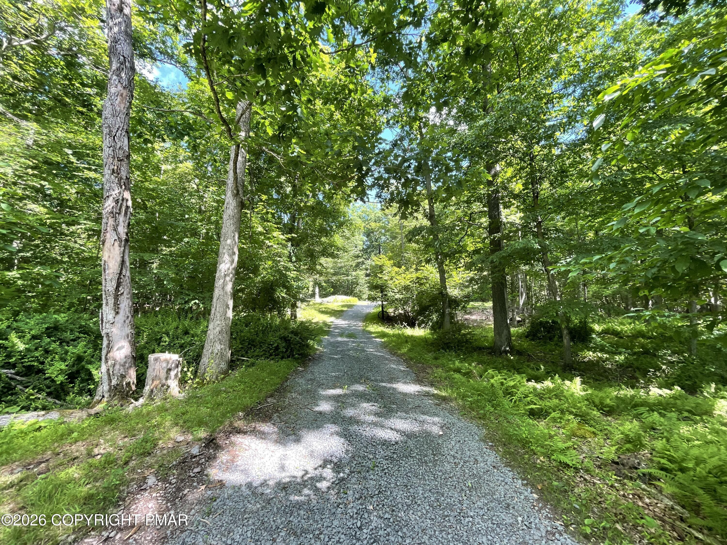 Driveway - 117 Woods Way, Cresco, PA 18326, Cresco