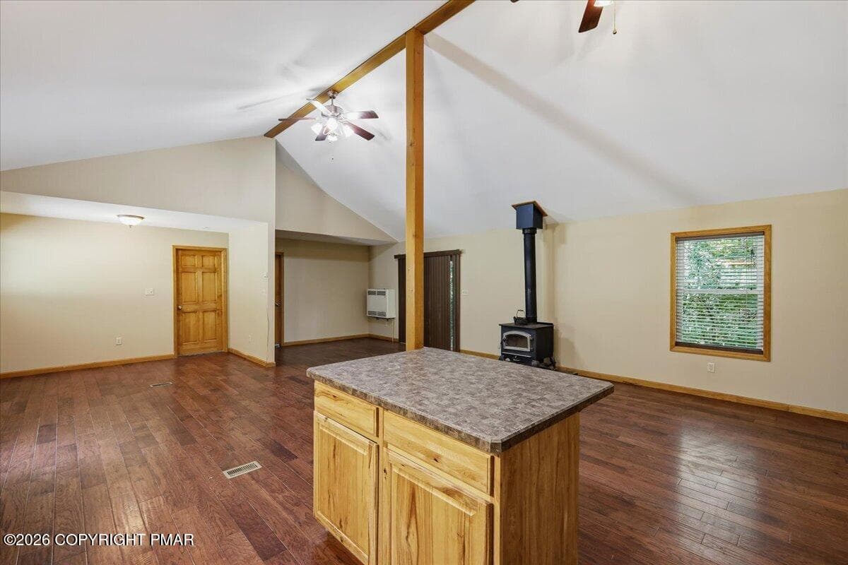 Kitchen - 186 Sky Hawk Trail, Scotrun, PA 18355, Scotrun